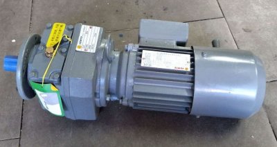 RF87 斜齿轮减速电机在环保设备中的应用与保障