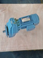 RXF77减速机在伸缩式皮带