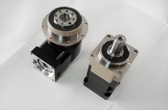 怎样为自动液体灌装设备选择精密行星减速器