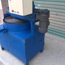 GV40-750W-140S齿轮减速电机在电动磨盘上的应用