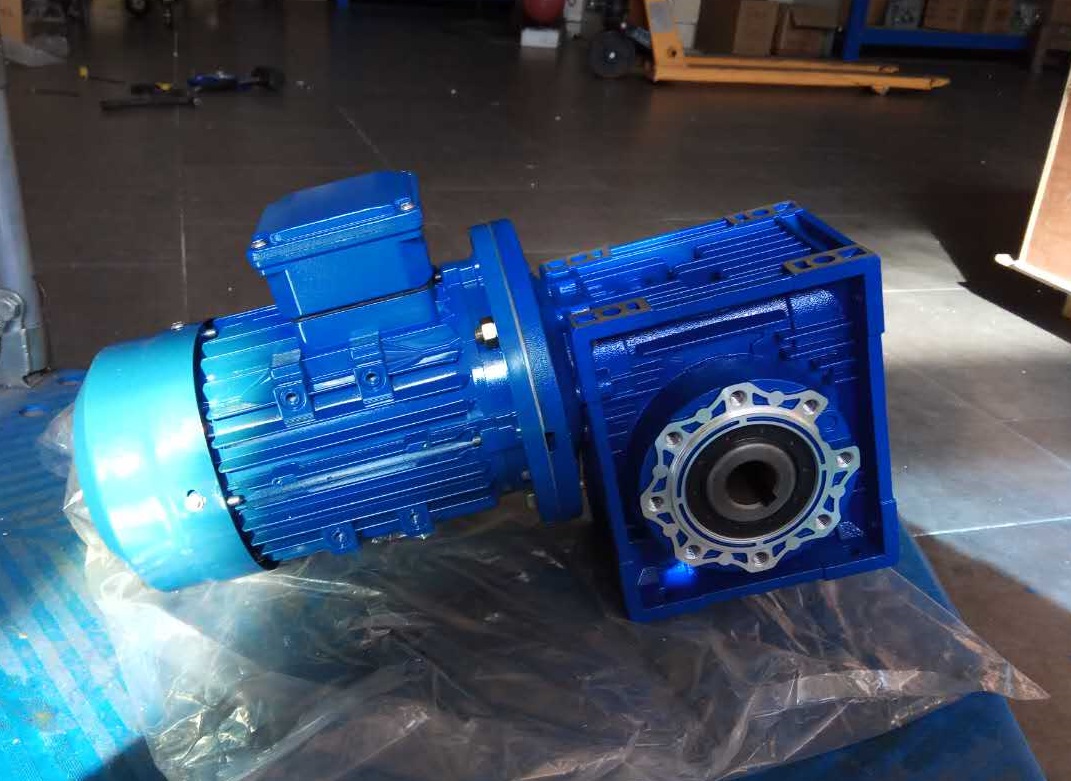 NMRV090-20-4KW,运输机减速机,NMRV090减速器 NMRV090-20-4KW,运输机减速机,NMRV090减速器